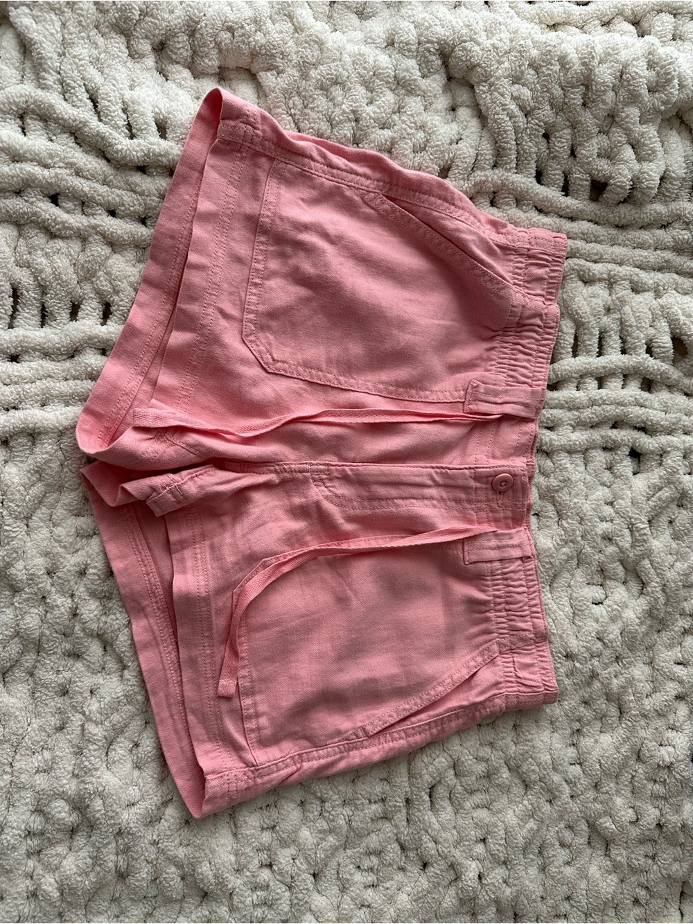 AE cargo shorts